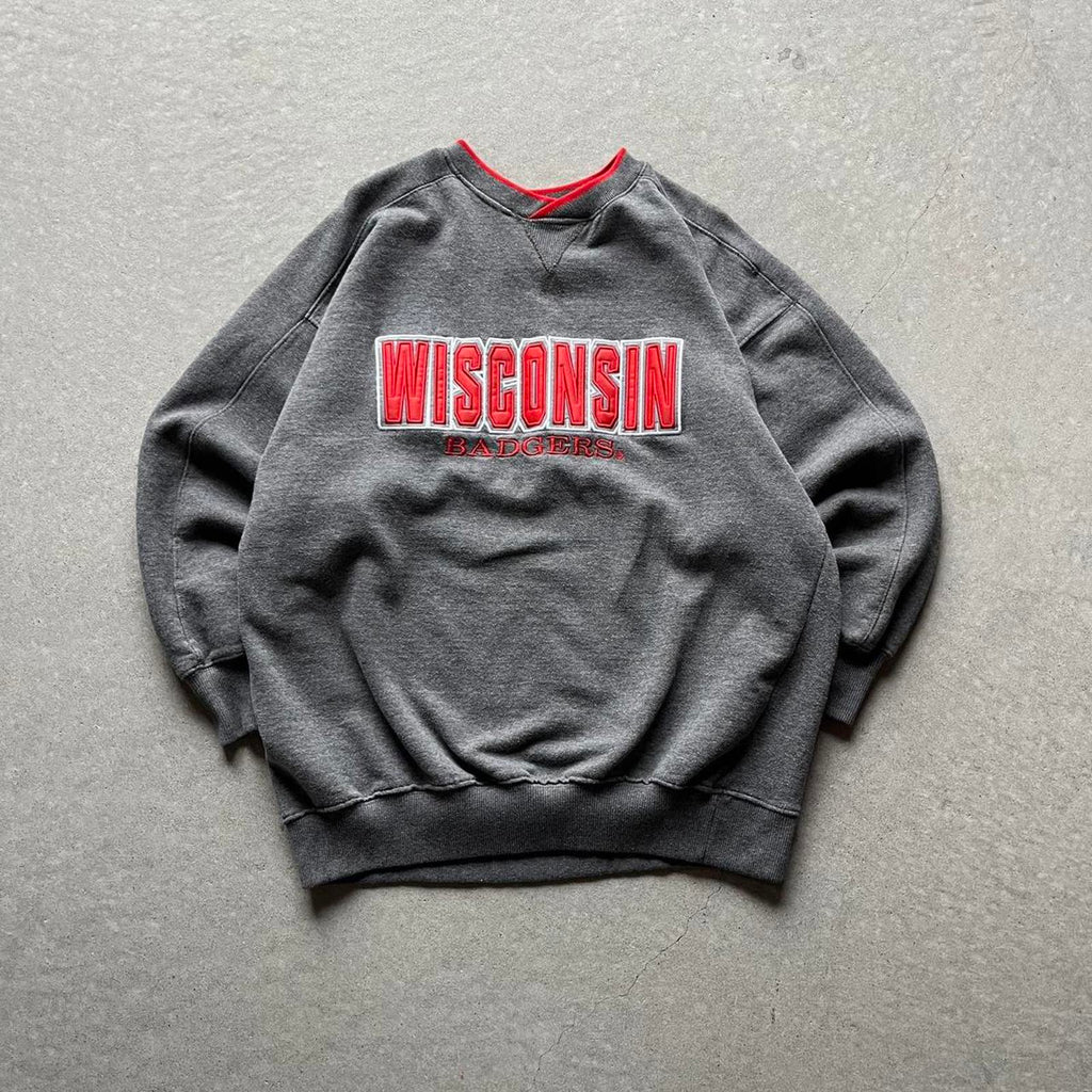 Vintage Y2K Embroidered University Of Wisconsin Sweatshirt