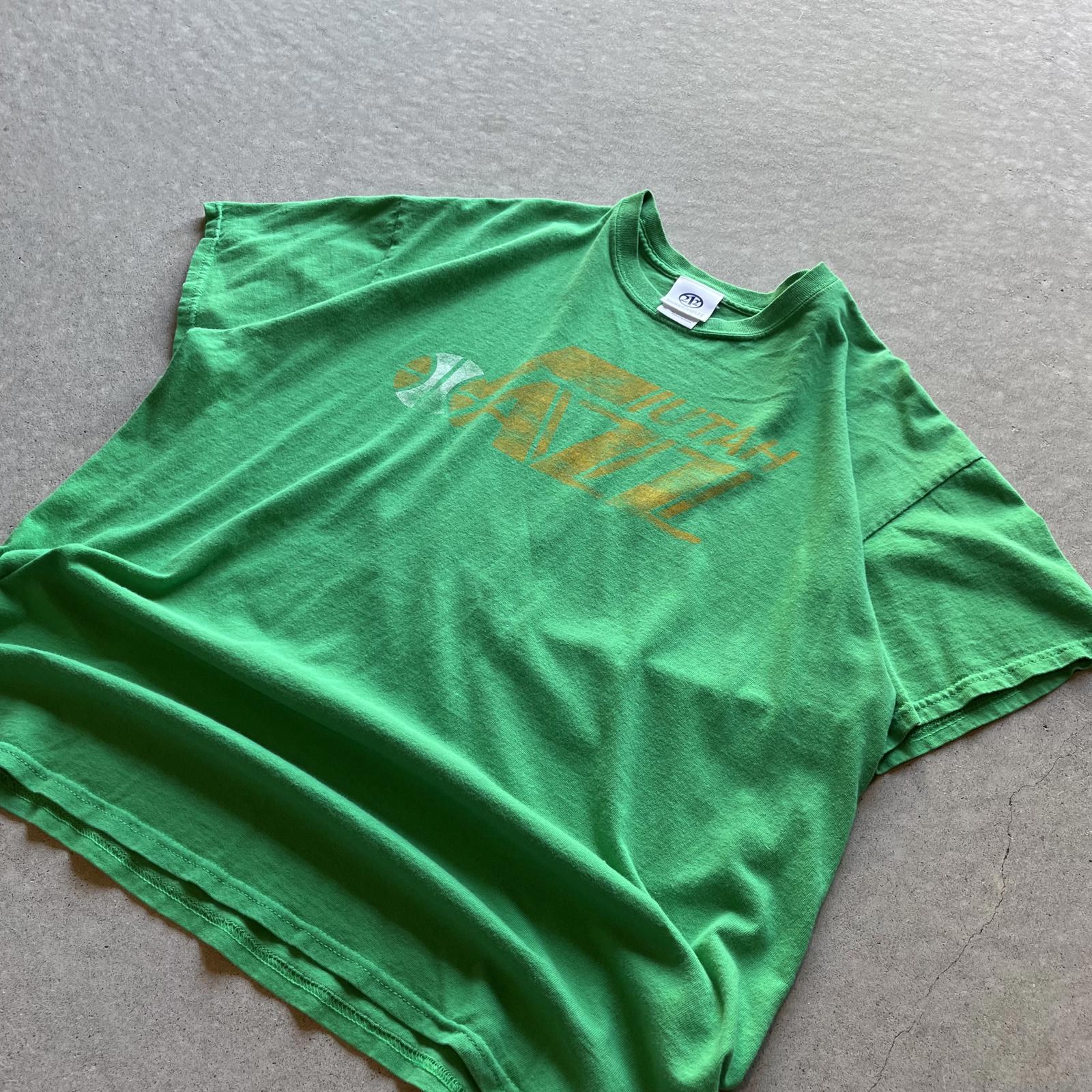 Vintage Y2K Green Utah Jazz T-Shirt - Uptwn Vintage