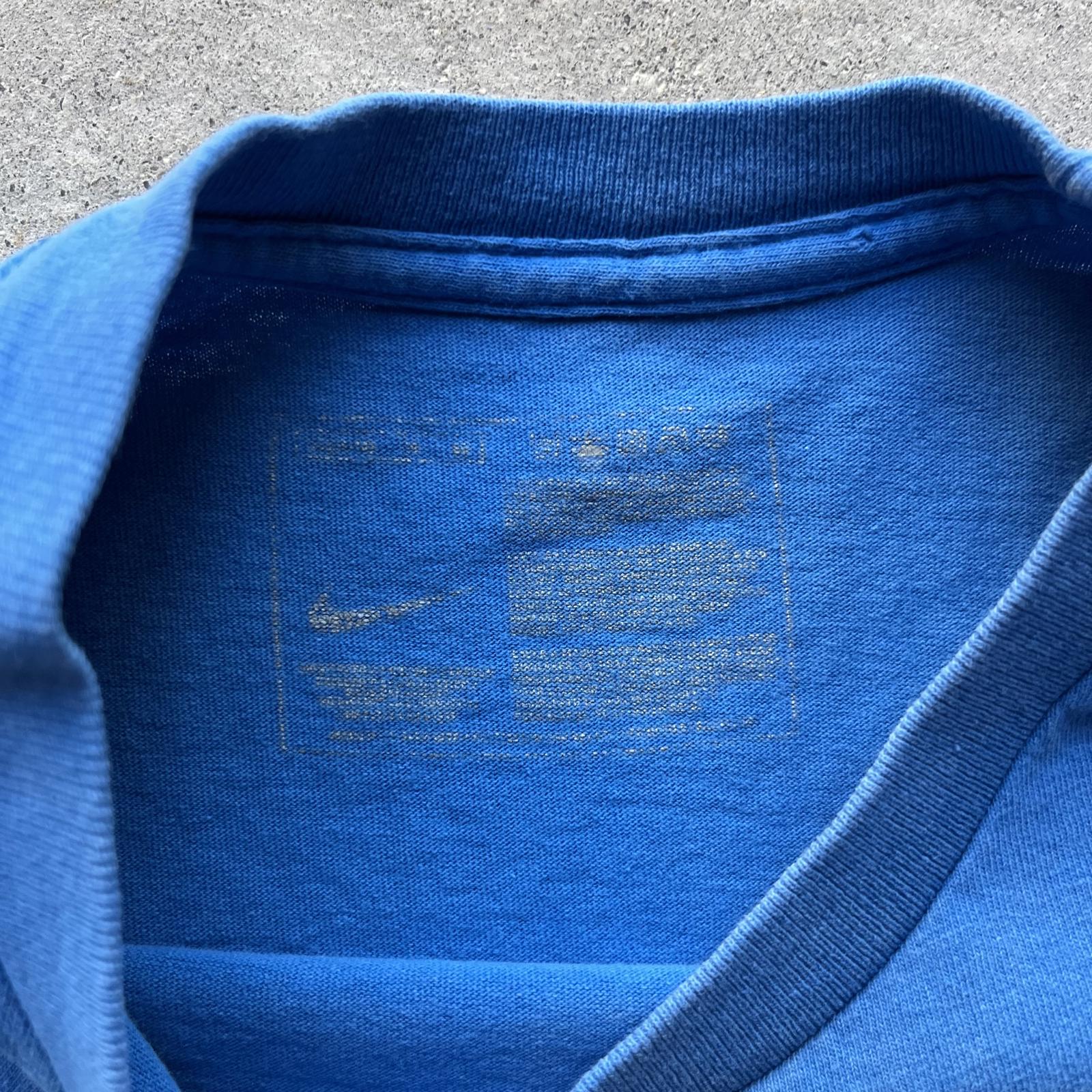 Vintage Y2K Nike Winner Graphic T-Shirt - Uptwn Vintage