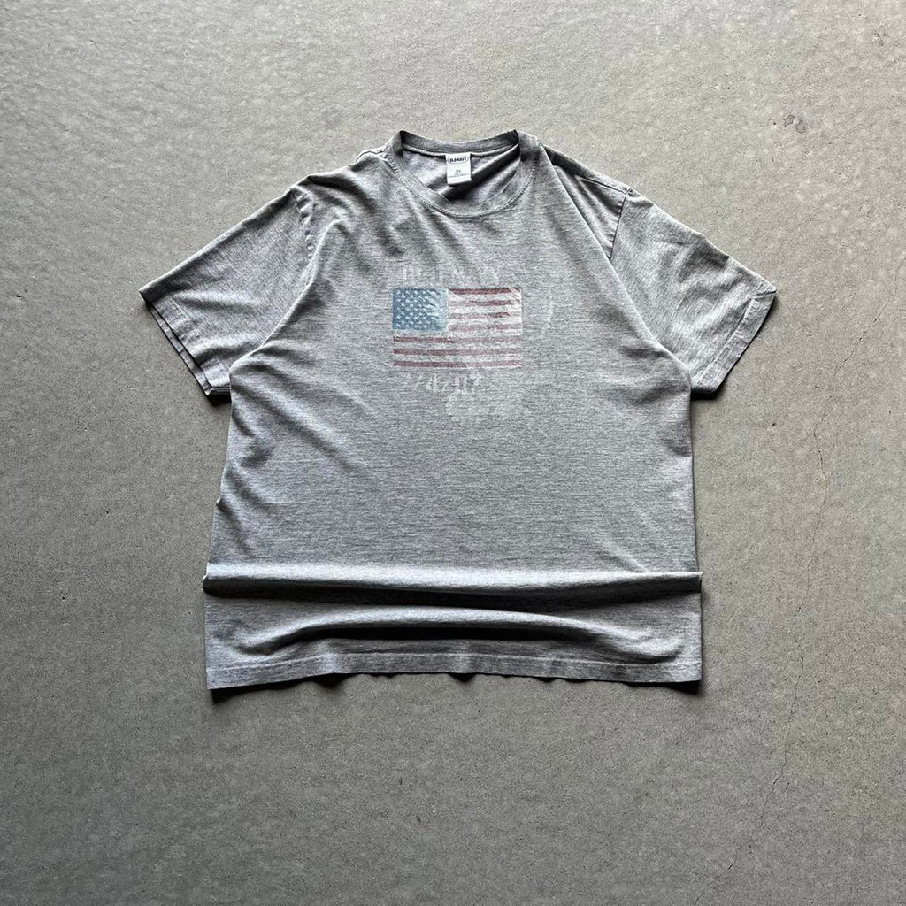 Vintage Clothing Vintage Distressed 2007 Old Navy USA T-Shirt Old Navy - uptwn vintage - 1168cd20-ae97-421d-99e4-39ed2fd7fd26