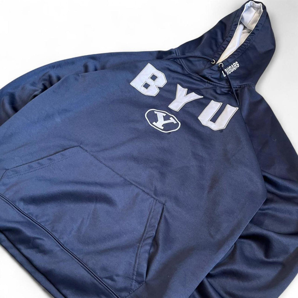 Vintage Clothing Vintage Y2K BYU Heavyweight Hoodie Colosseum - uptwn vintage - 128a4310-7ae9-400a-a5ce-f116ae670410