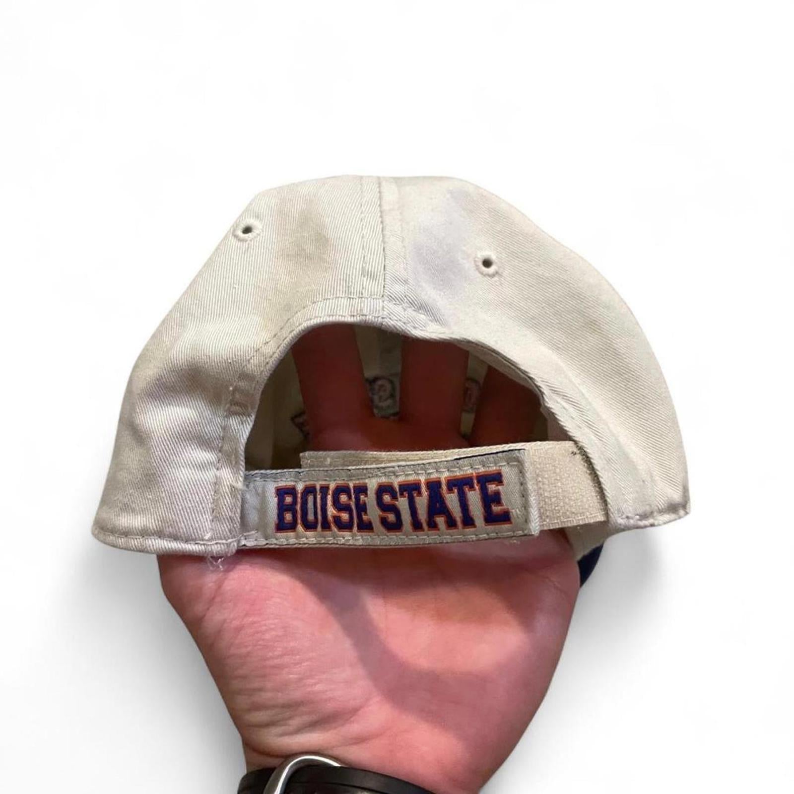 Vintage Y2K Boise State University Velcro Hat American Vintage 15156ba5-9087-45bc-b4b6-1f6abbc53f8e