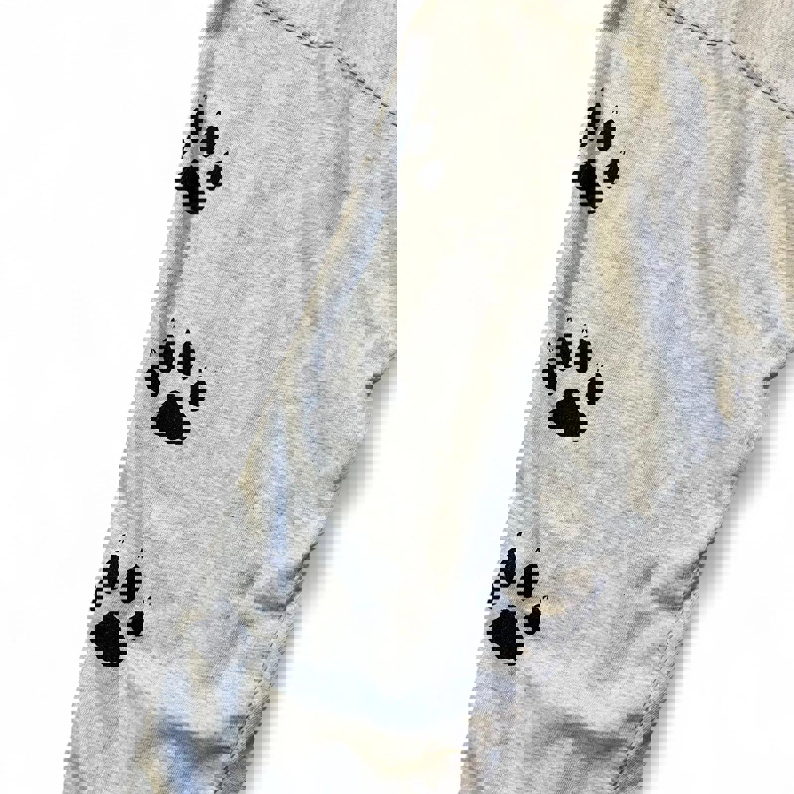 Vintage 90s Winton Wolves Retro Style Long Sleeve Shirt Fruit of the Loom - uptwn vintage - 455edeed-670f-4f4f-890d-92427f082f7c