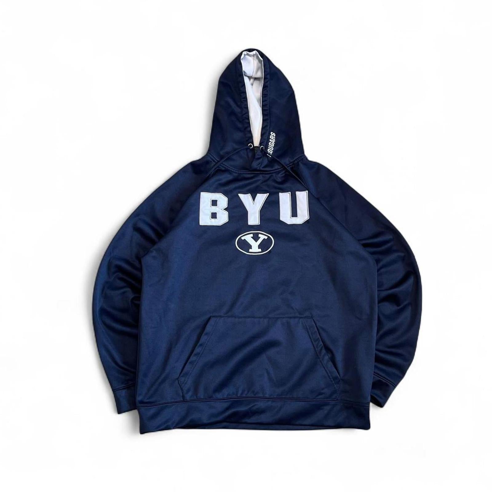 Vintage Clothing Vintage Y2K BYU Heavyweight Hoodie Colosseum - uptwn vintage - 48d57284-4144-4c81-a5e5-2620baab65ae