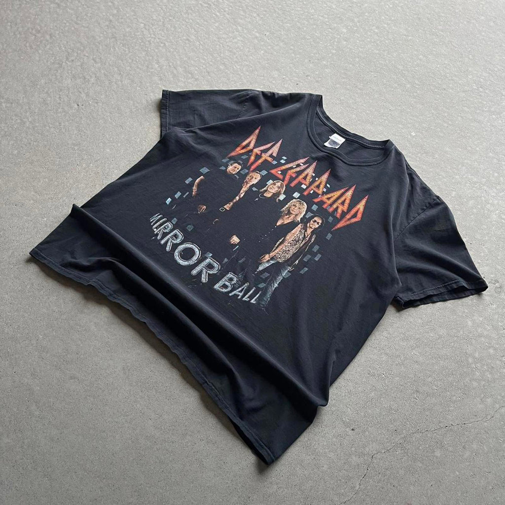 2011 Def Leppard Mirror Ball Tour T-Shirt - Uptwn Vintage
