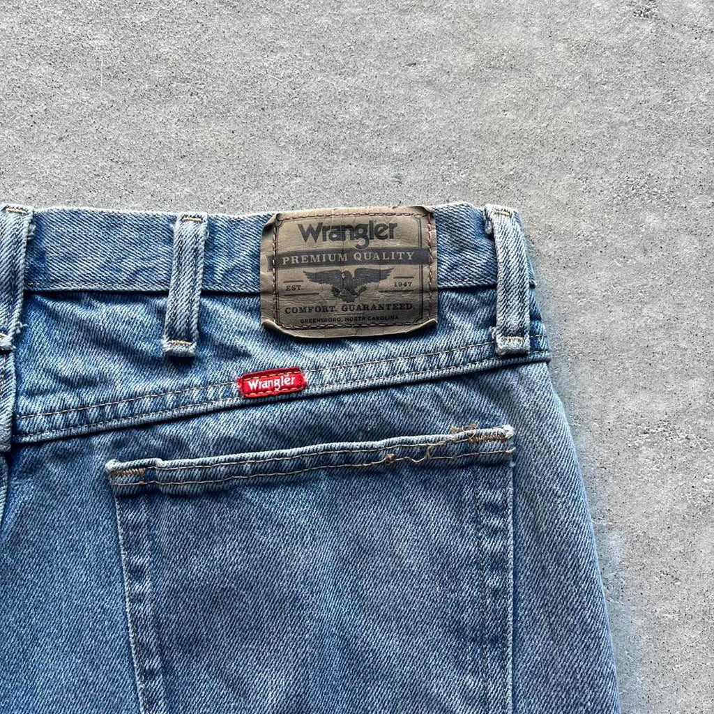 Vintage Clothing Vintage Y2K Wrangler Dark Wash Denim Jeans Wrangler - uptwn vintage - 4fab1809-da00-42f0-91db-f65993fc3026