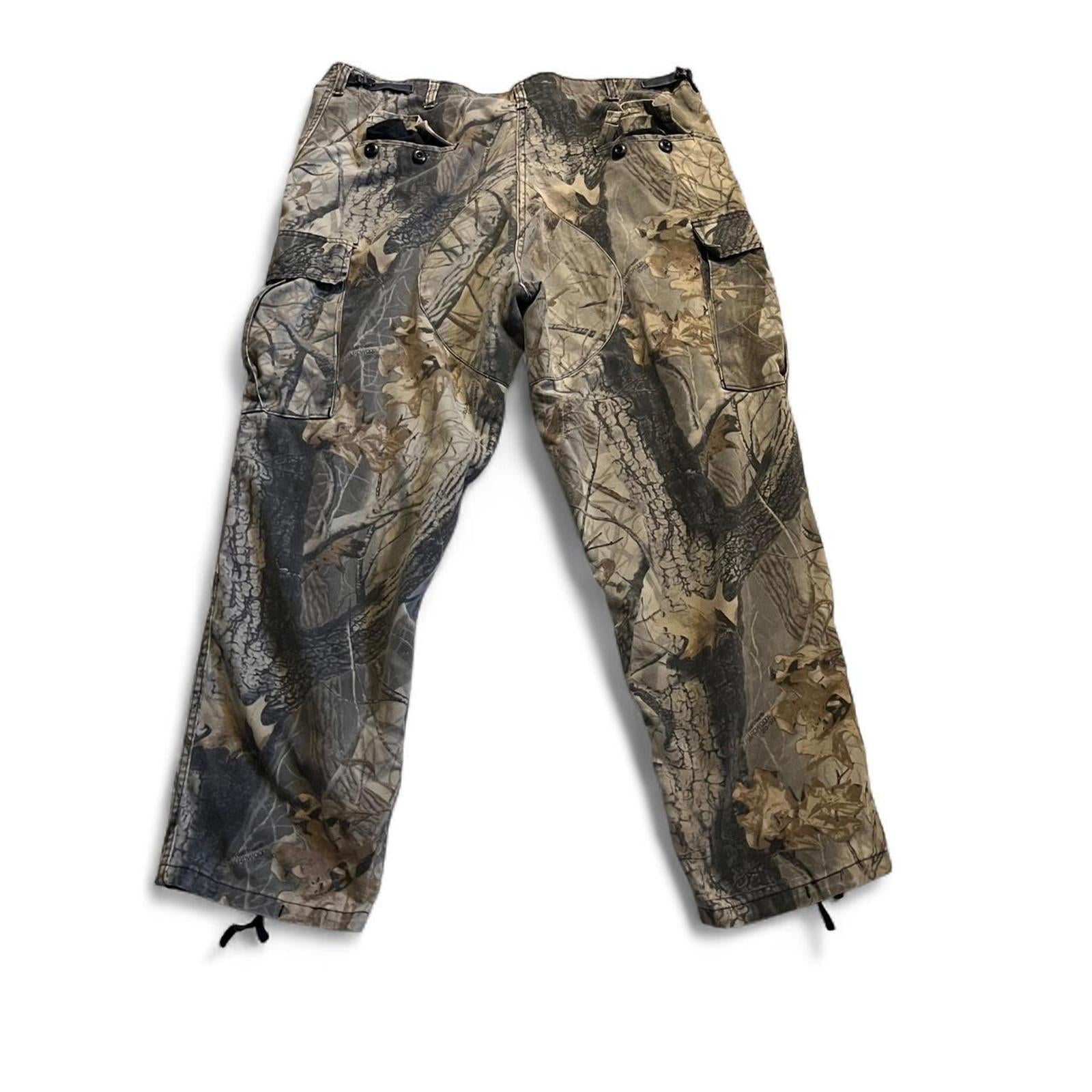 Vintage Baggy Camo Military Cargo Pants American Vintage 502f7421-c788-4f99-b766-747ecfb017cd