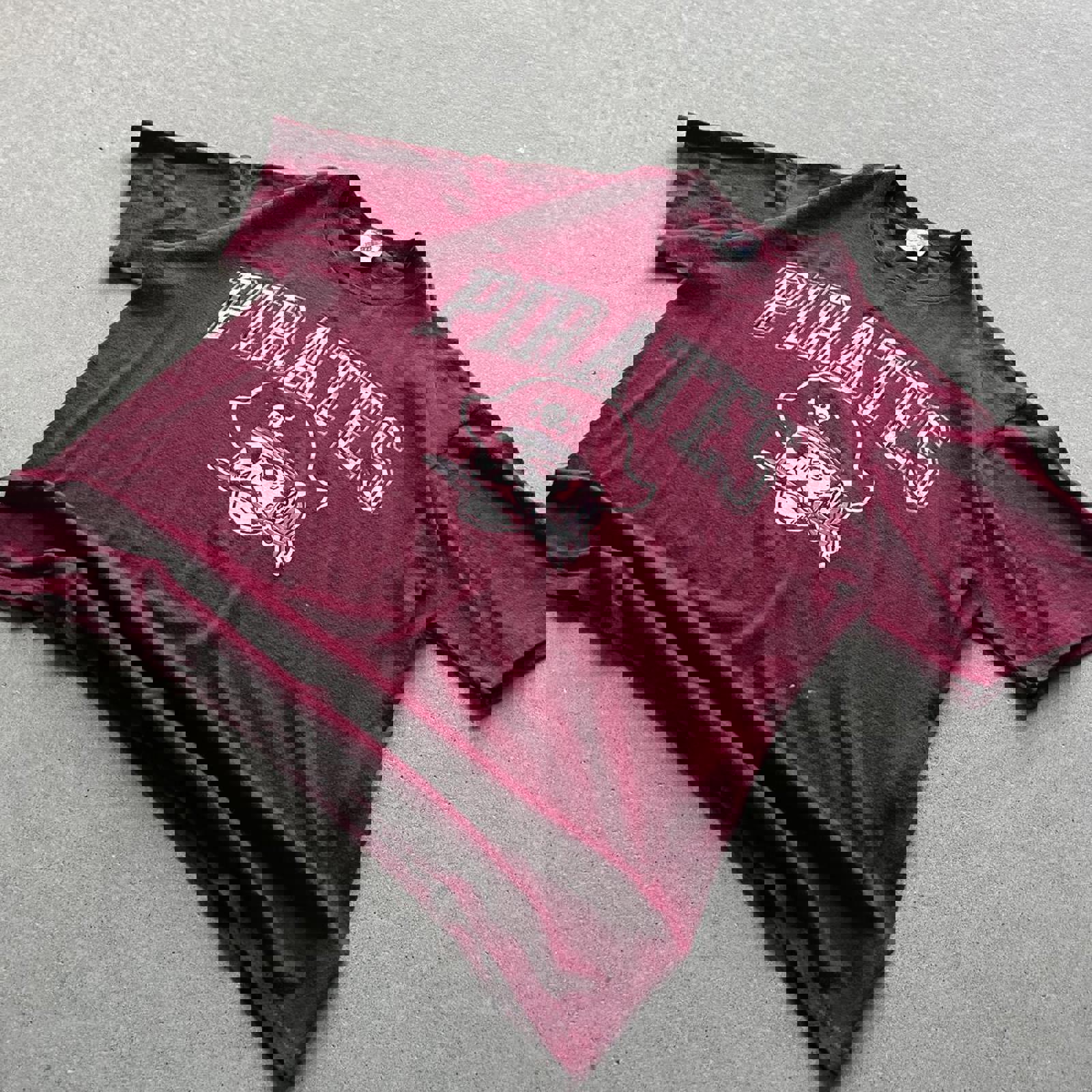 Vintage 80s Retro Style Pirates T-Shirt