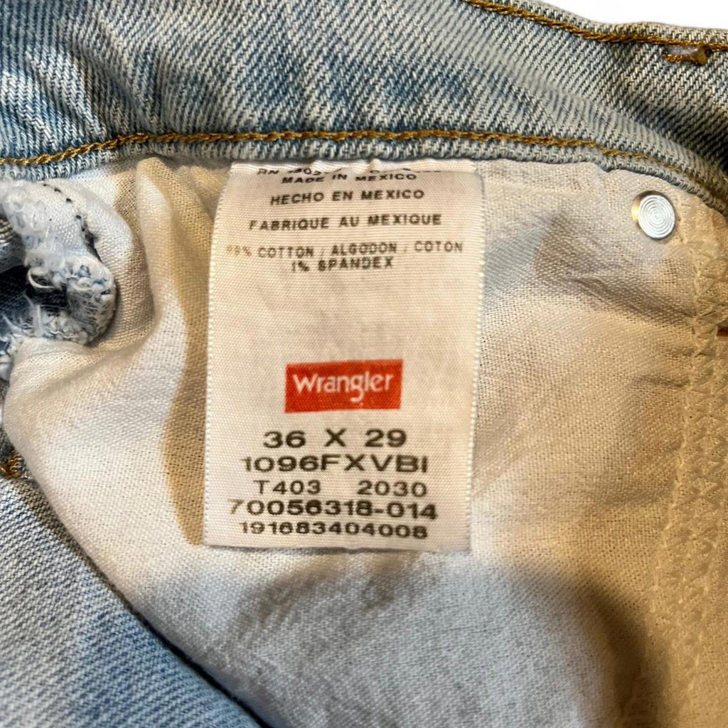Vintage Y2K Light Wash Wrangler Jeans Wrangler 578fa5ec-7dd5-42b9-9782-be1679364a2b