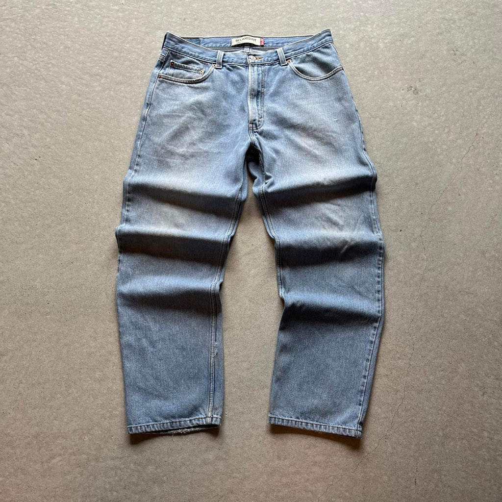 Vintage 2005 Levi’s 550 Light Wash Jeans