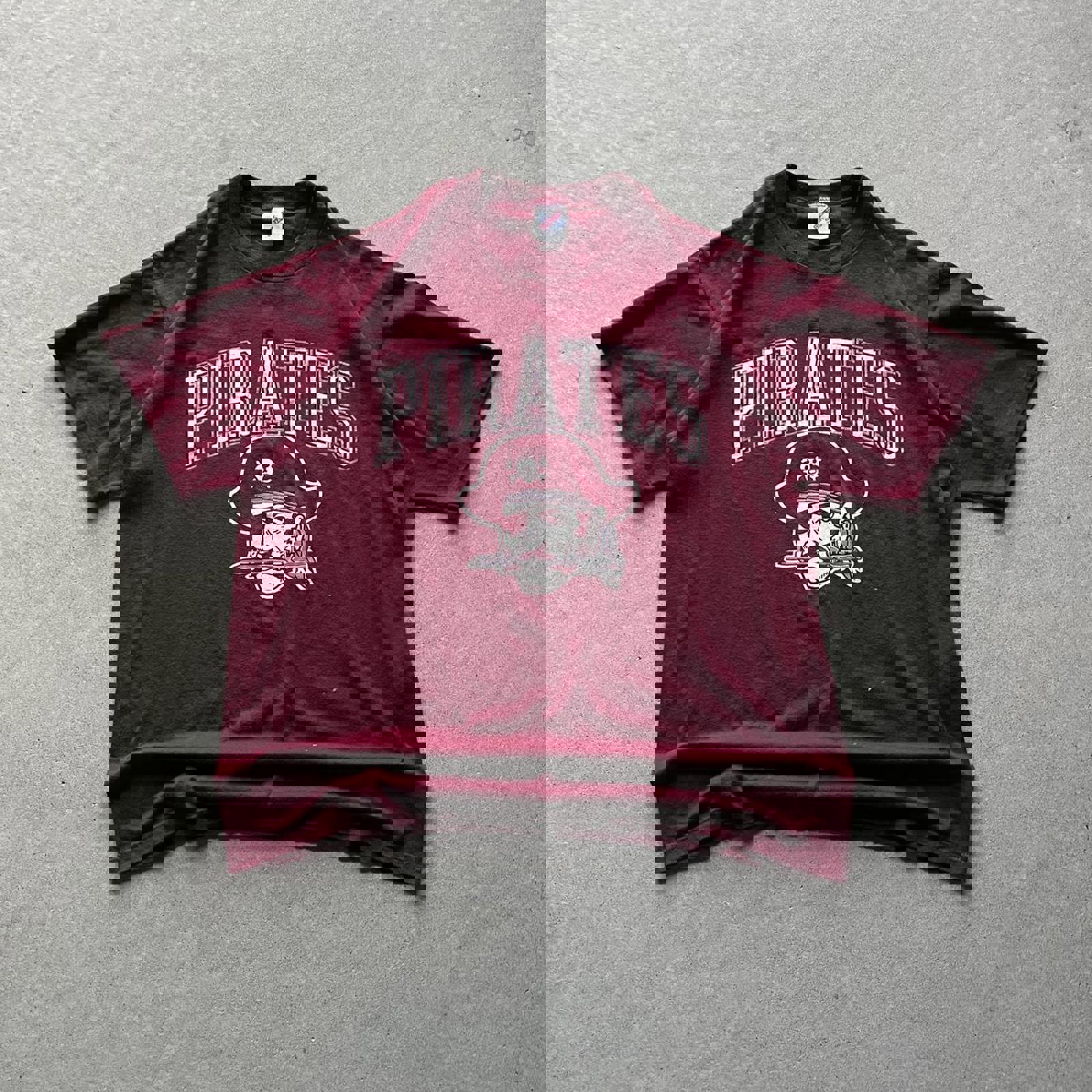 Vintage 80s Retro Style Pirates T-Shirt