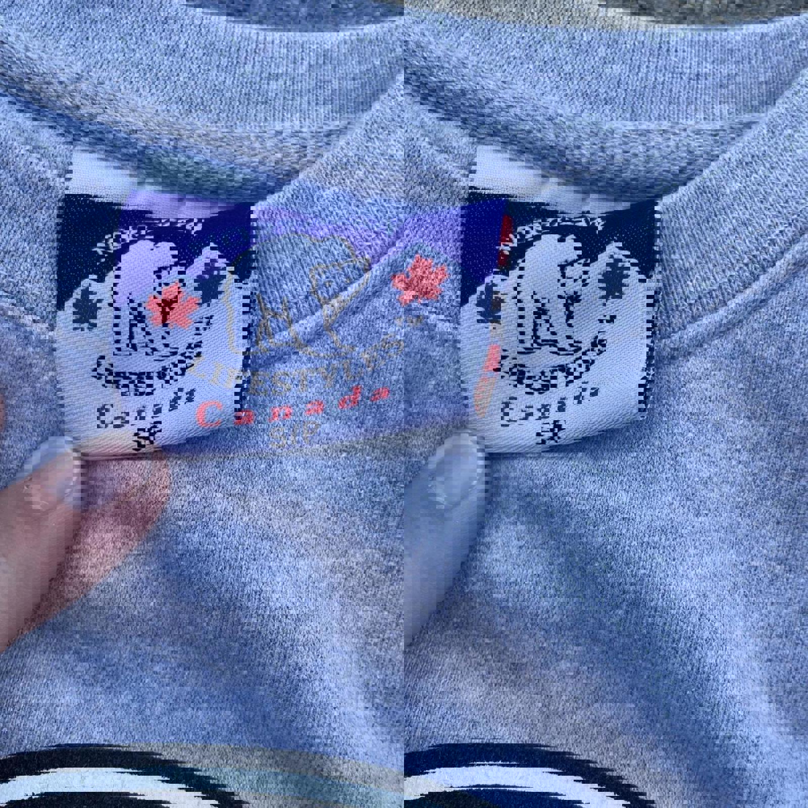 Vintage Heavyweight Watertown Canada Graphic Crewneck American Vintage - uptwn vintage - 667e27a0-06b3-48f8-a80c-af8c486a6a9c