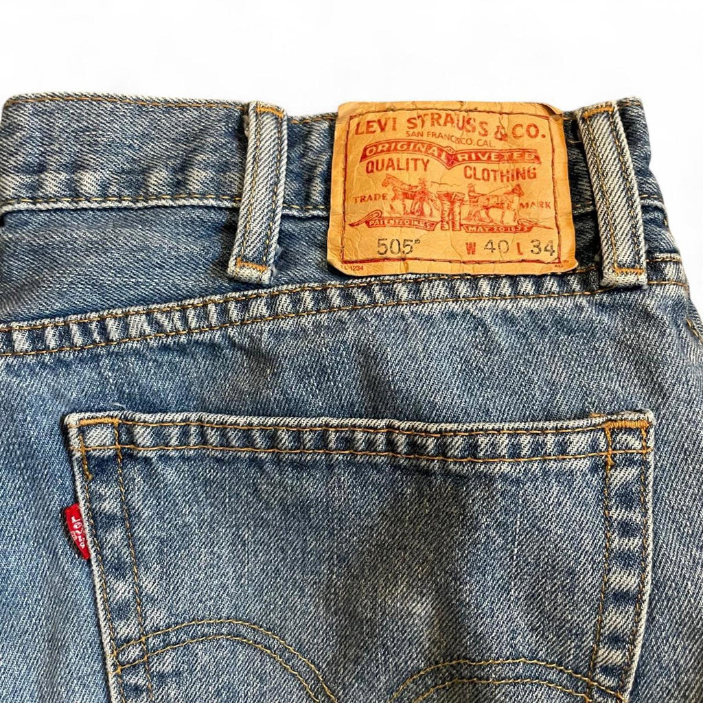 Vintage Y2K Washed Levi’s 505 Denim Jeans Levi's 6bc9d873-1df9-446d-987a-ec797dfe2a0a