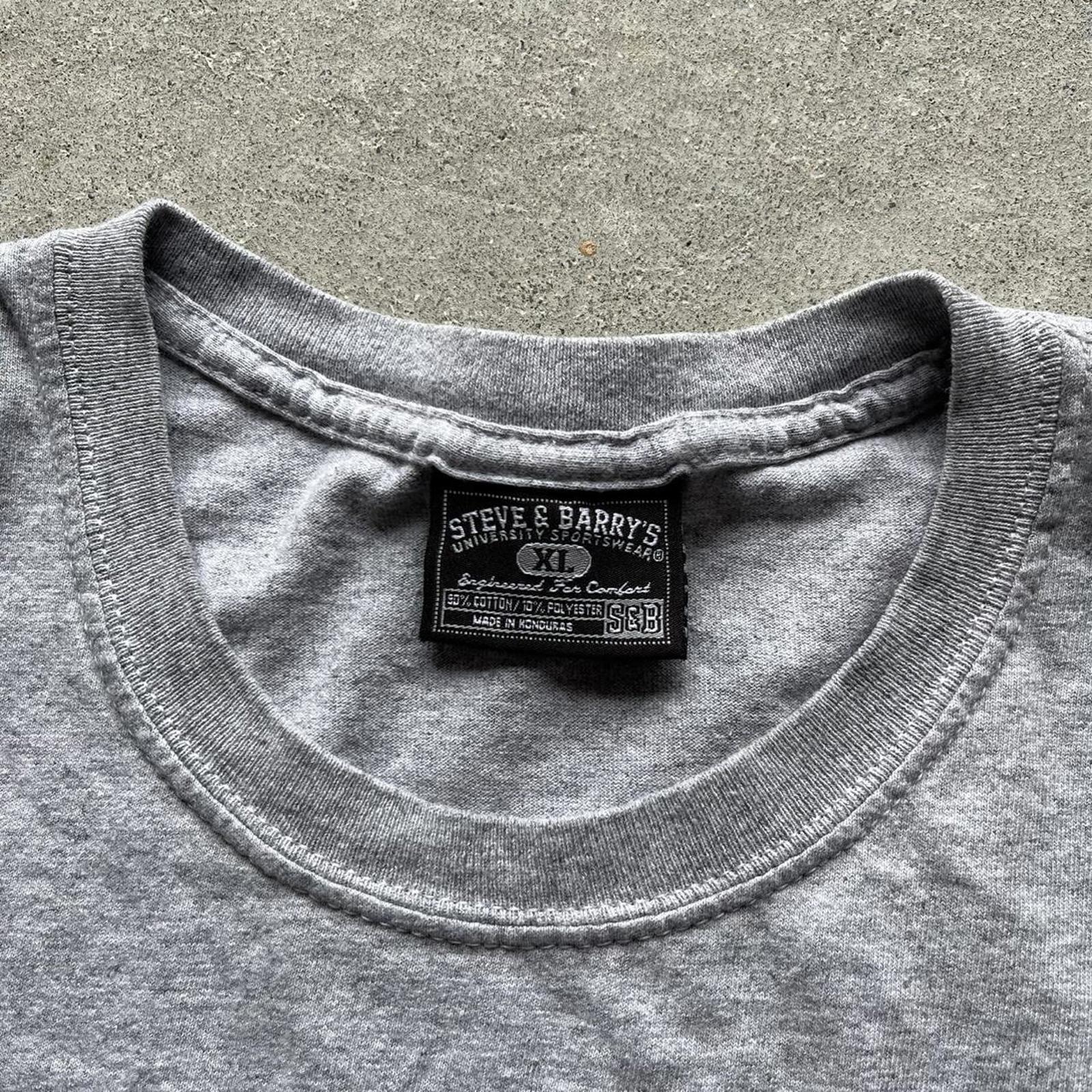 Vintage Clothing Vintage 2007 Monopoly Board Game T-Shirt Steve & Barry's - uptwn vintage - 720e96b1-520b-4be7-81c5-d337c4b8f5a7