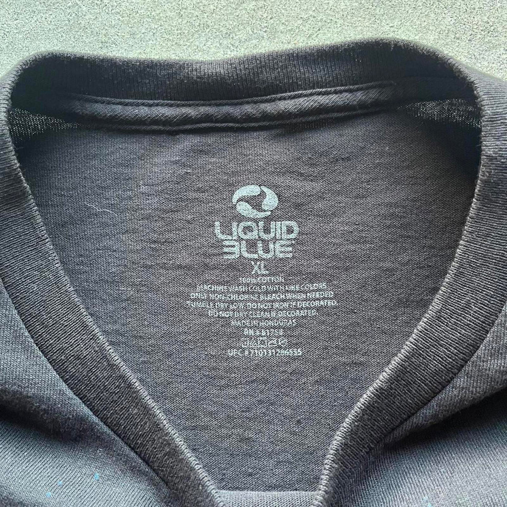 Vintage Clothing 2012 Pink Floyd Prism Graphic T-Shirt Liquid Blue - uptwn vintage - 74793849-3952-4f9a-965e-87e3e6301aa3