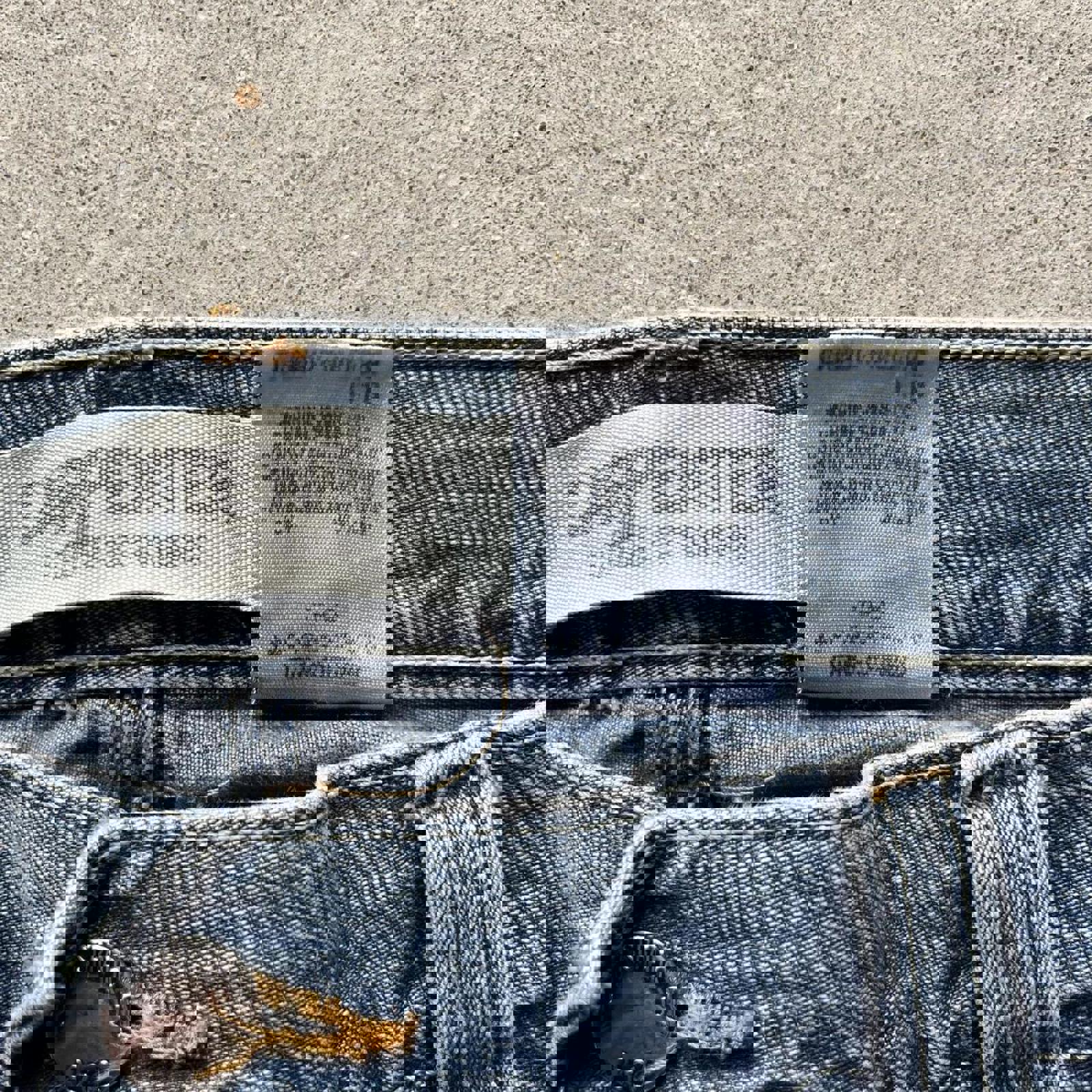 Vintage 2006 Baggy Levi’s Carpenter Jeans