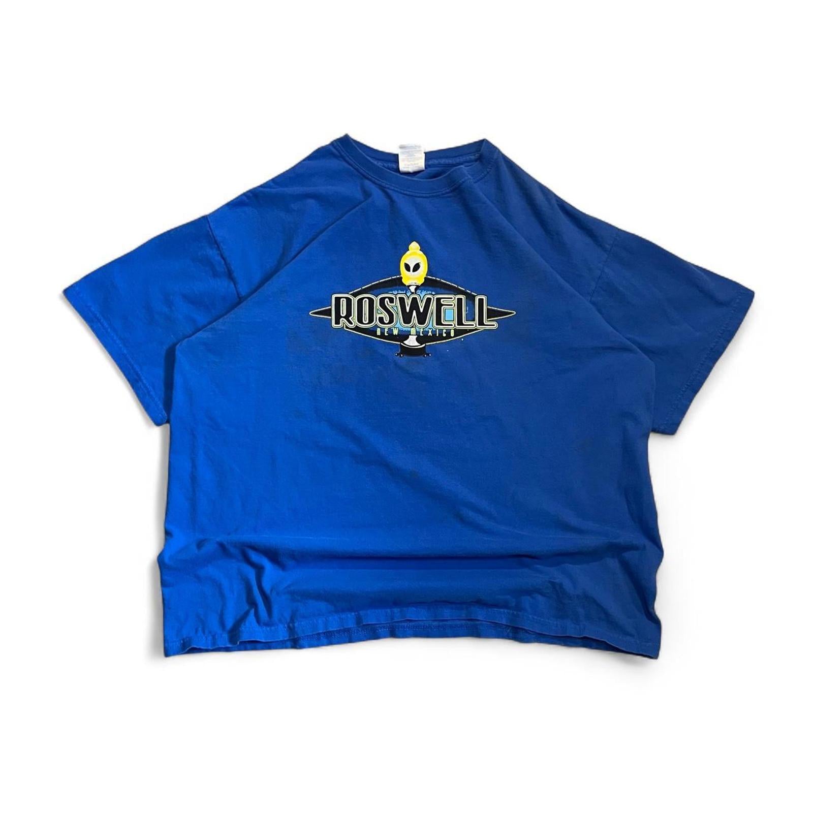 Vintage Y2K Roswell Alien UFO Graphic T-Shirt Gildan - uptwn vintage - 7be5a7d1-8ba3-4935-bdd8-0dfe3f2d747b