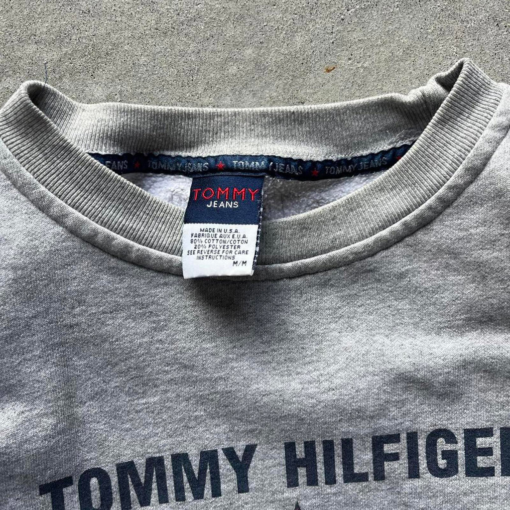 Vintage Y2K Grey Tommy Hilfiger Sweatshirt