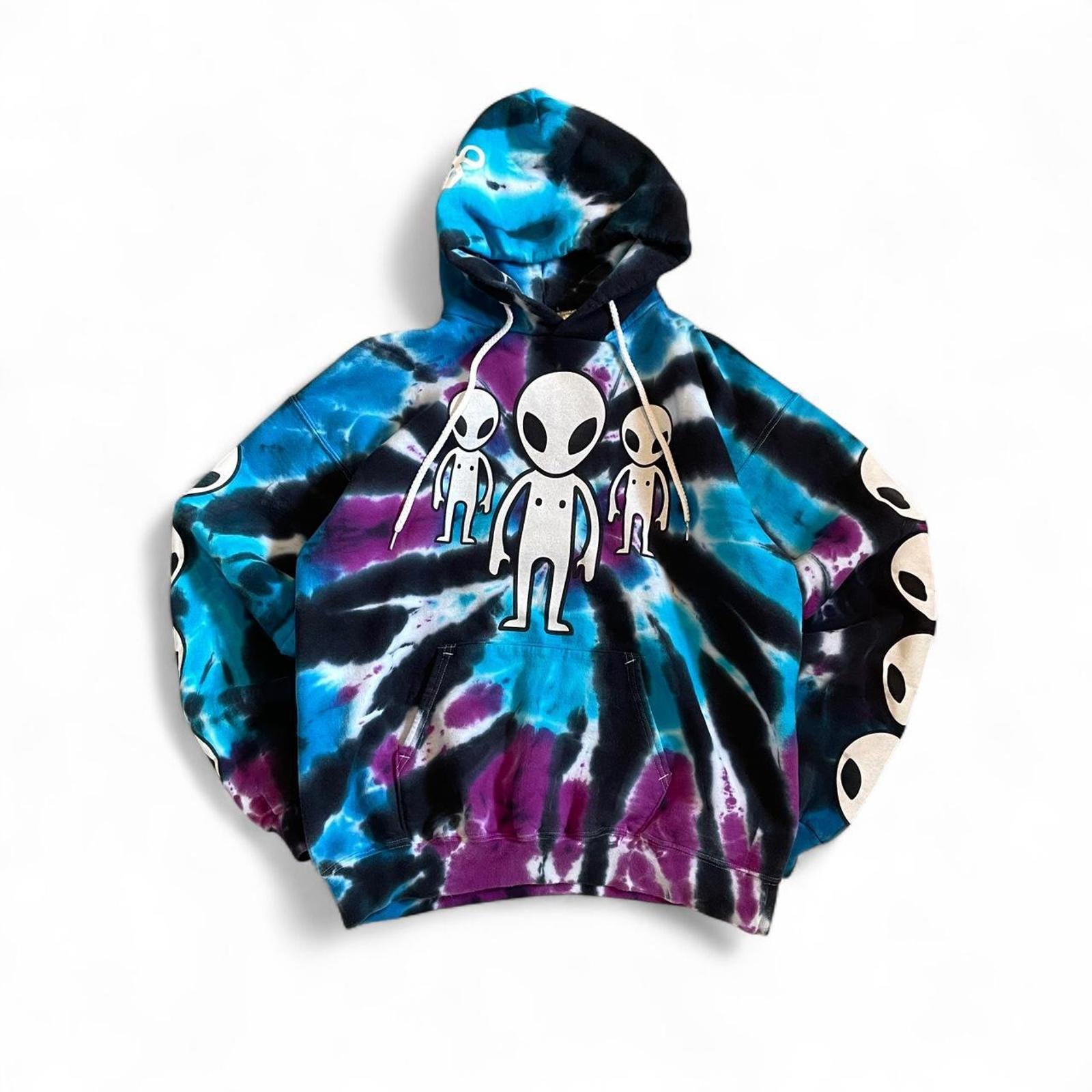 Vintage 90s Tie Dye Alien Streetwear Hoodie Hanes - uptwn vintage - 8cfd47a3-b707-4c84-a560-a989f9a76568