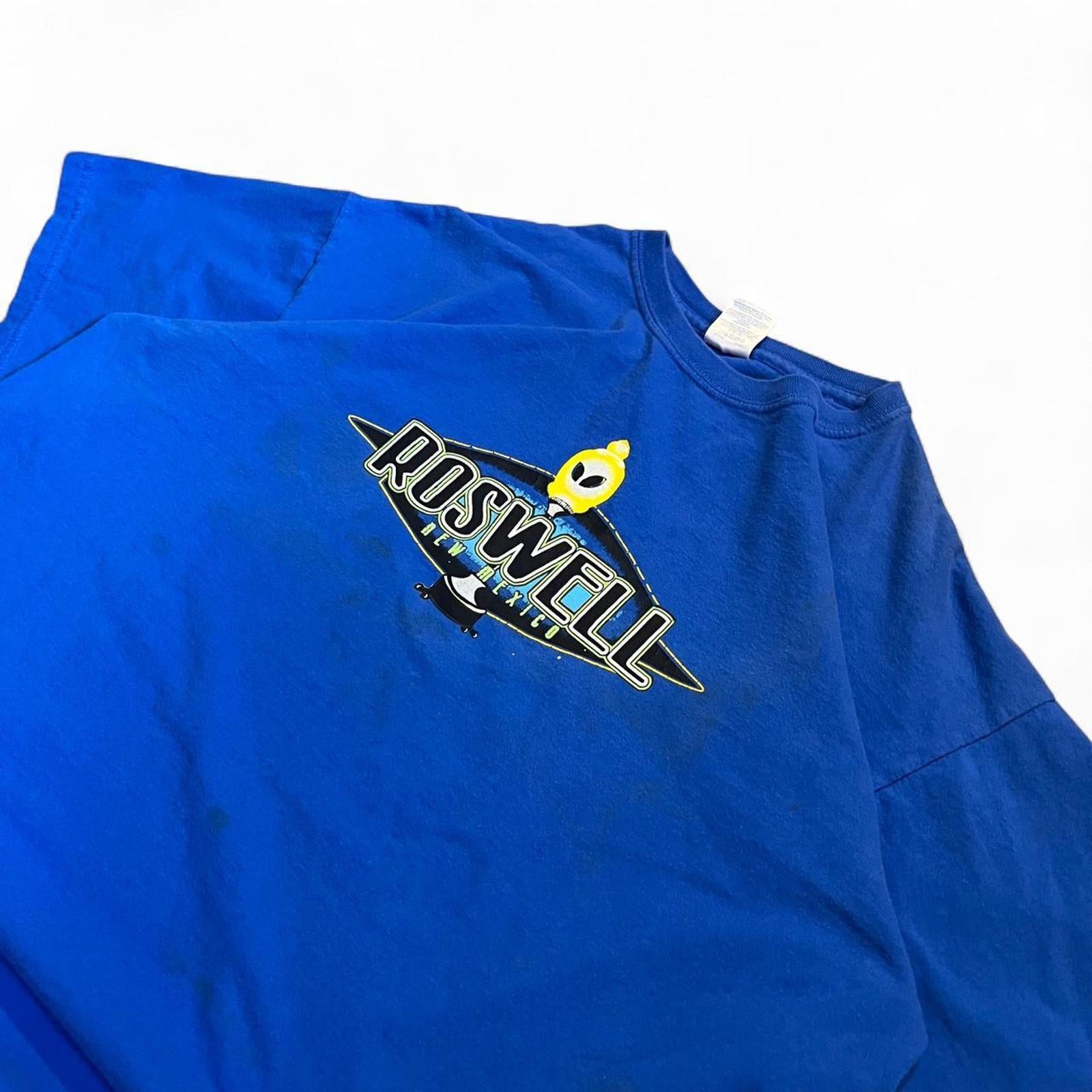 Vintage Y2K Roswell Alien UFO Graphic T-Shirt Gildan - uptwn vintage - 96c8ebff-45e3-475e-bc06-7d603475da39