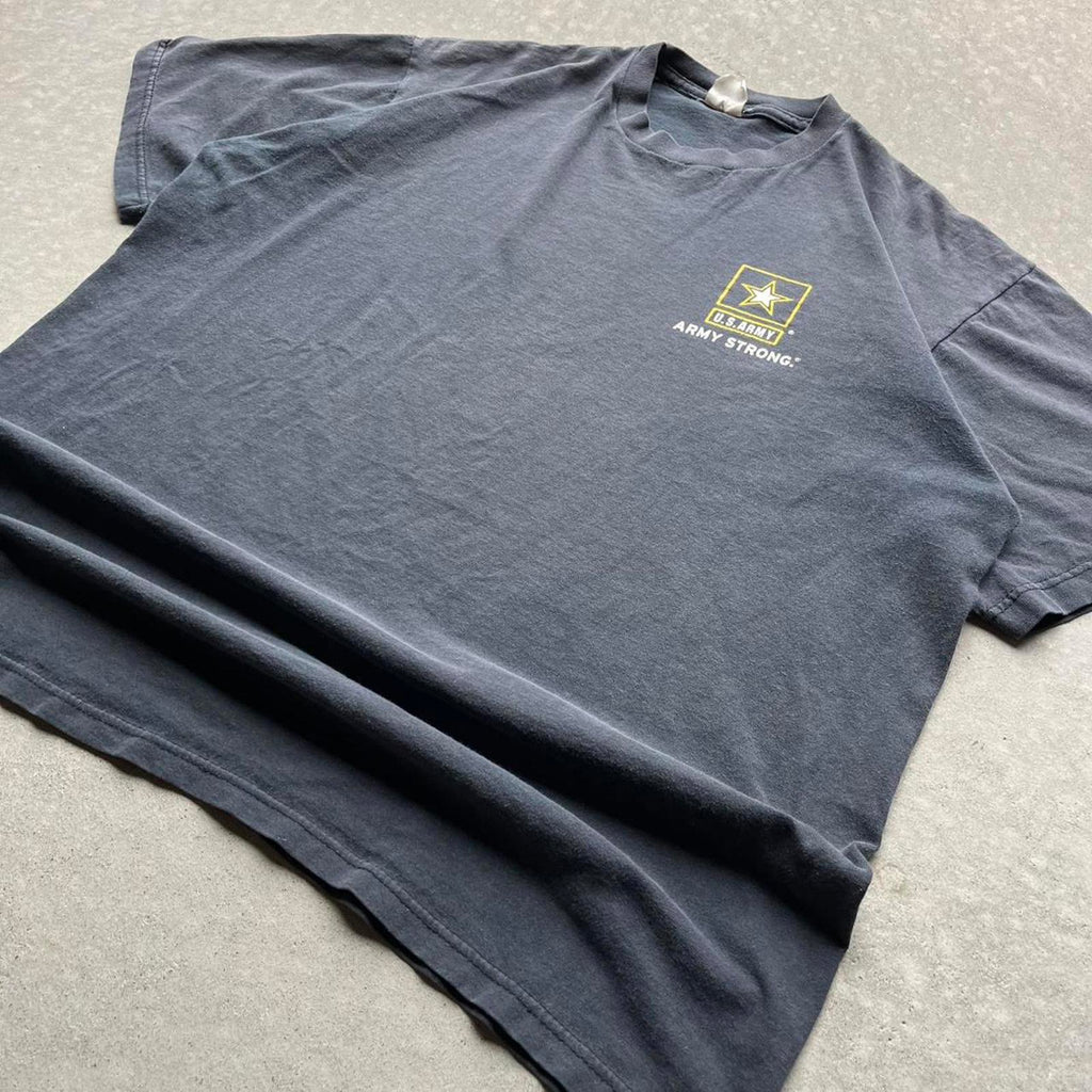 Vintage Y2K US Army Strong T-Shirt - Uptwn Vintage