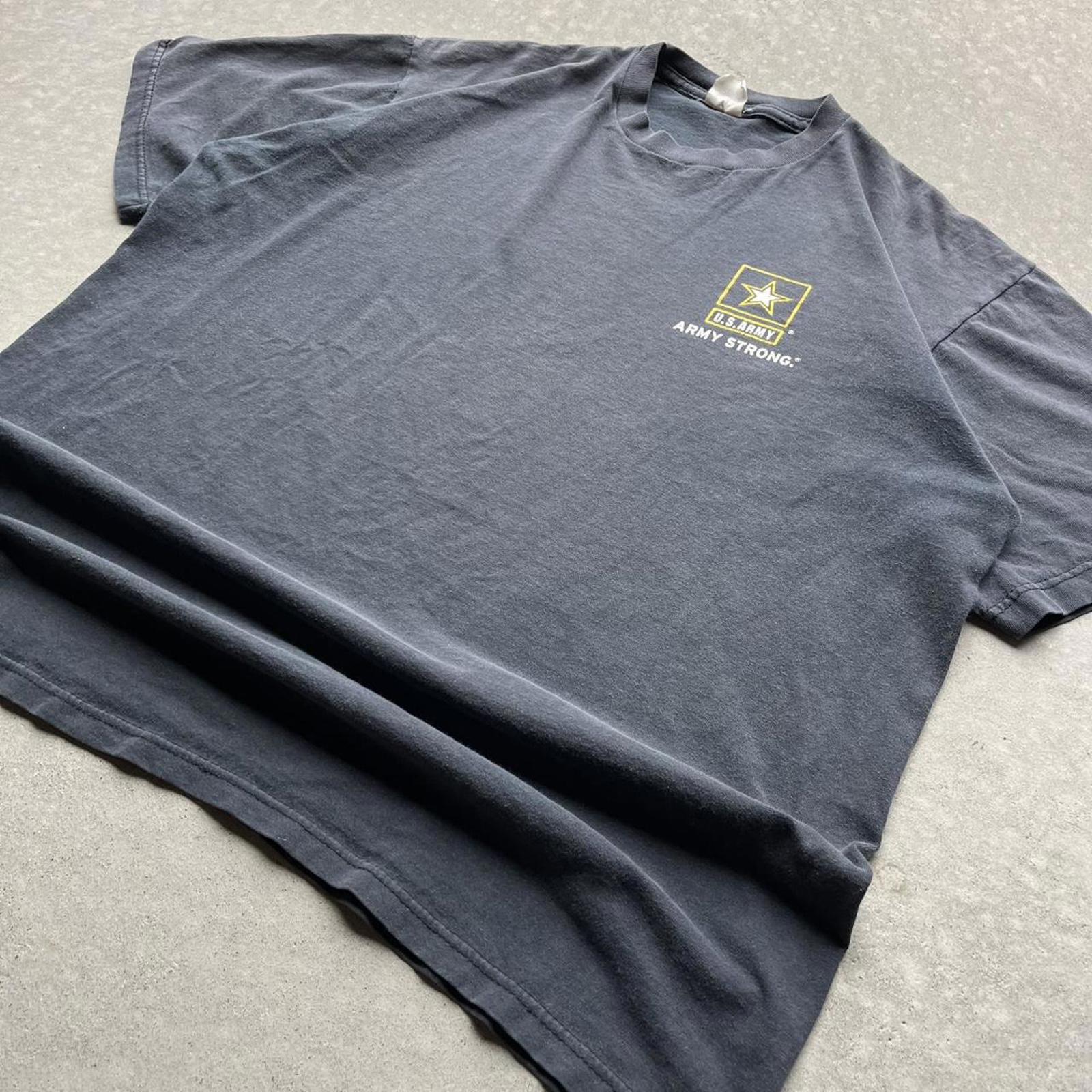 Vintage Y2K US Army Strong T-Shirt - Uptwn Vintage