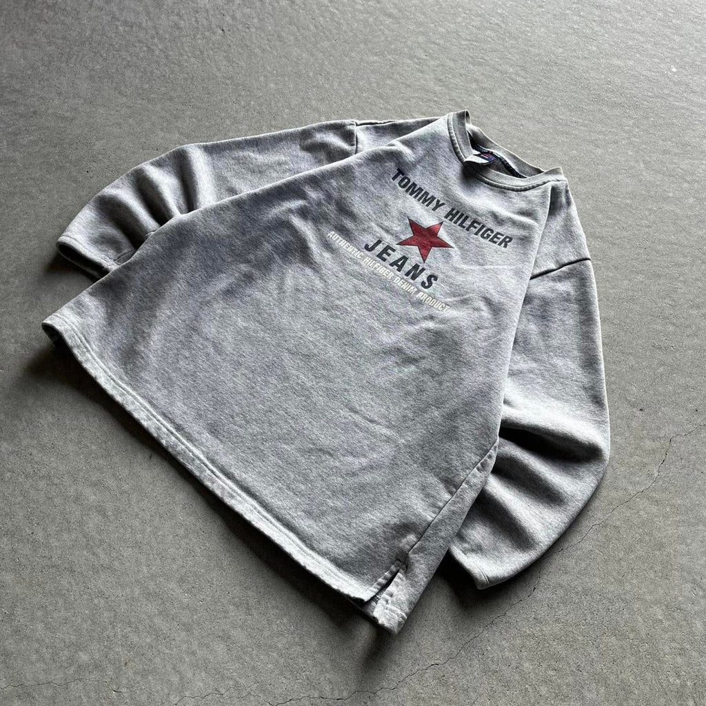 Vintage Y2K Grey Tommy Hilfiger Sweatshirt