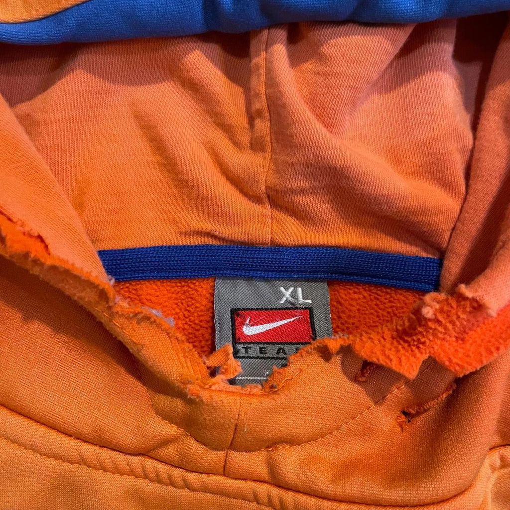 Vintage Y2K Nike Center Swoosh Boise State Hoodie Nike - uptwn vintage - a0e8e462-4f4a-467a-a5b5-cef16a7440db