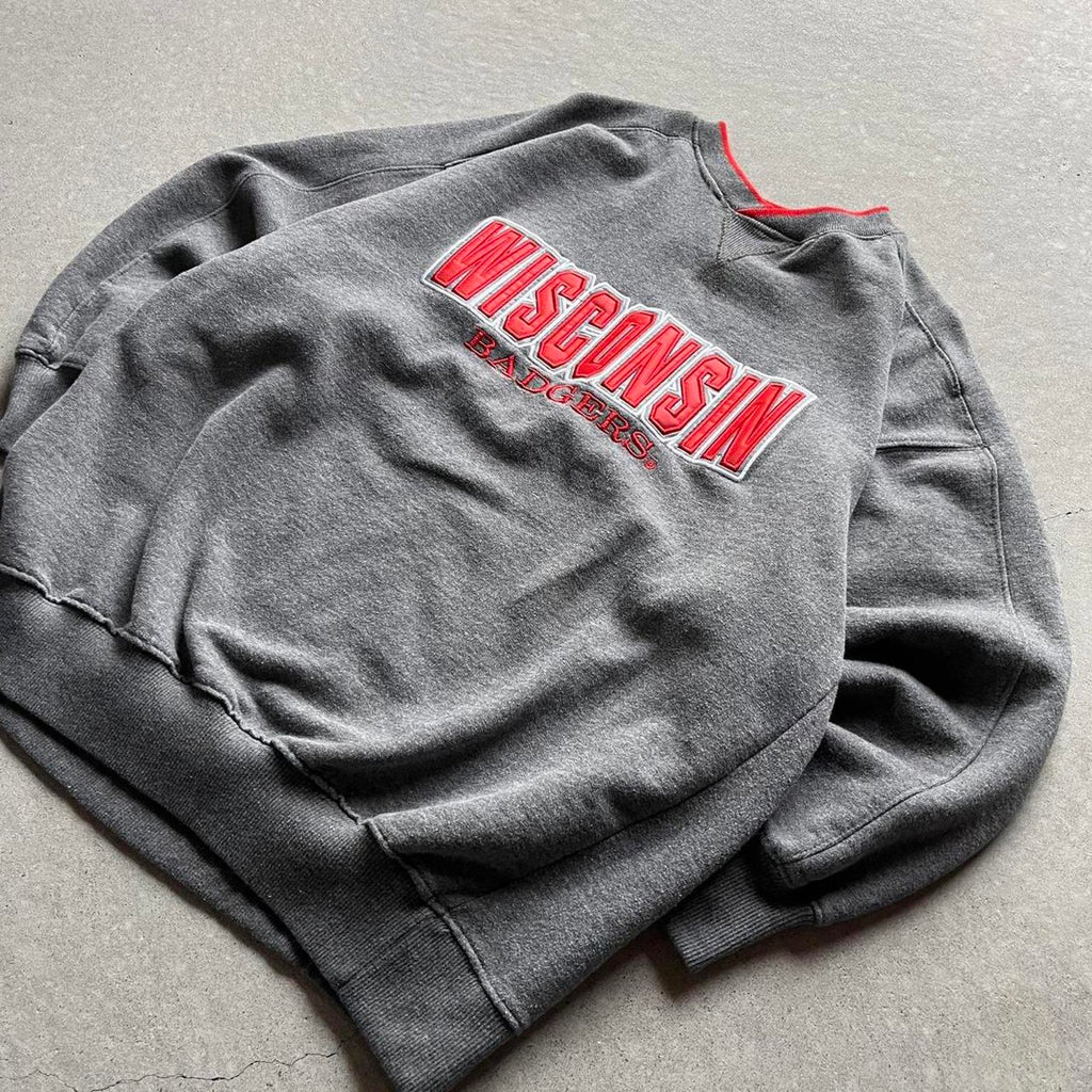 Vintage Y2K Embroidered University Of Wisconsin Sweatshirt