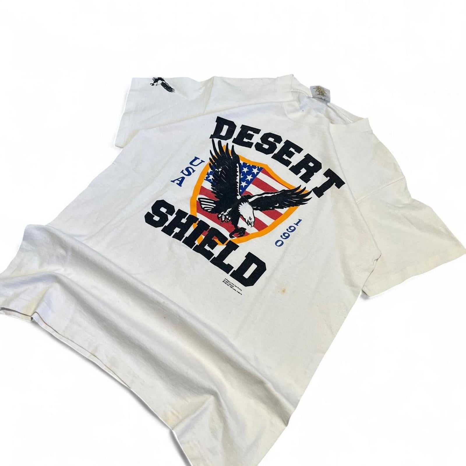 Vintage 1990 Desert Shield Graphic T-Shirt American Vintage a2556691-c856-4e88-978c-e476e81cd72b