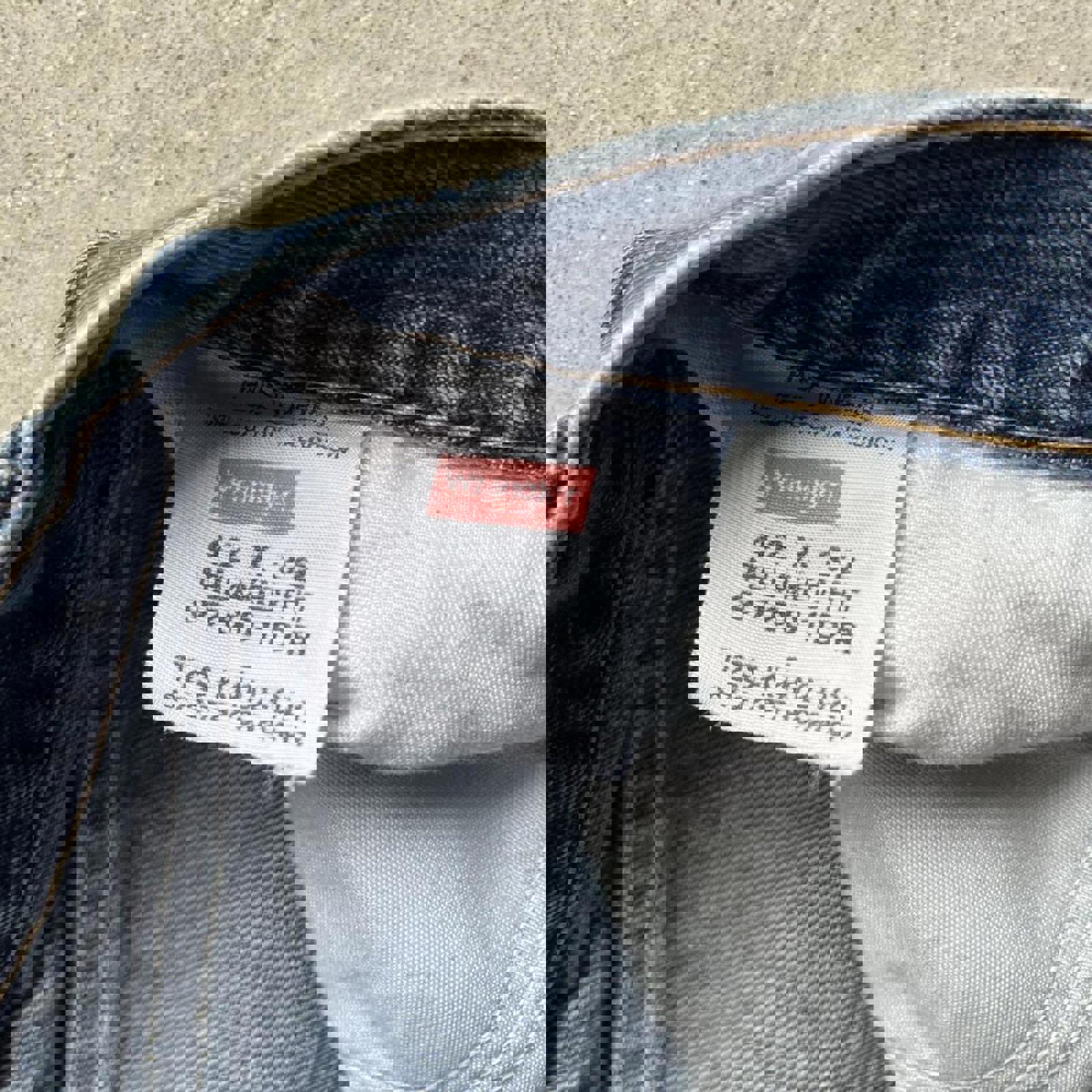 Vintage Y2K Baggy Wrangler Blue Jeans