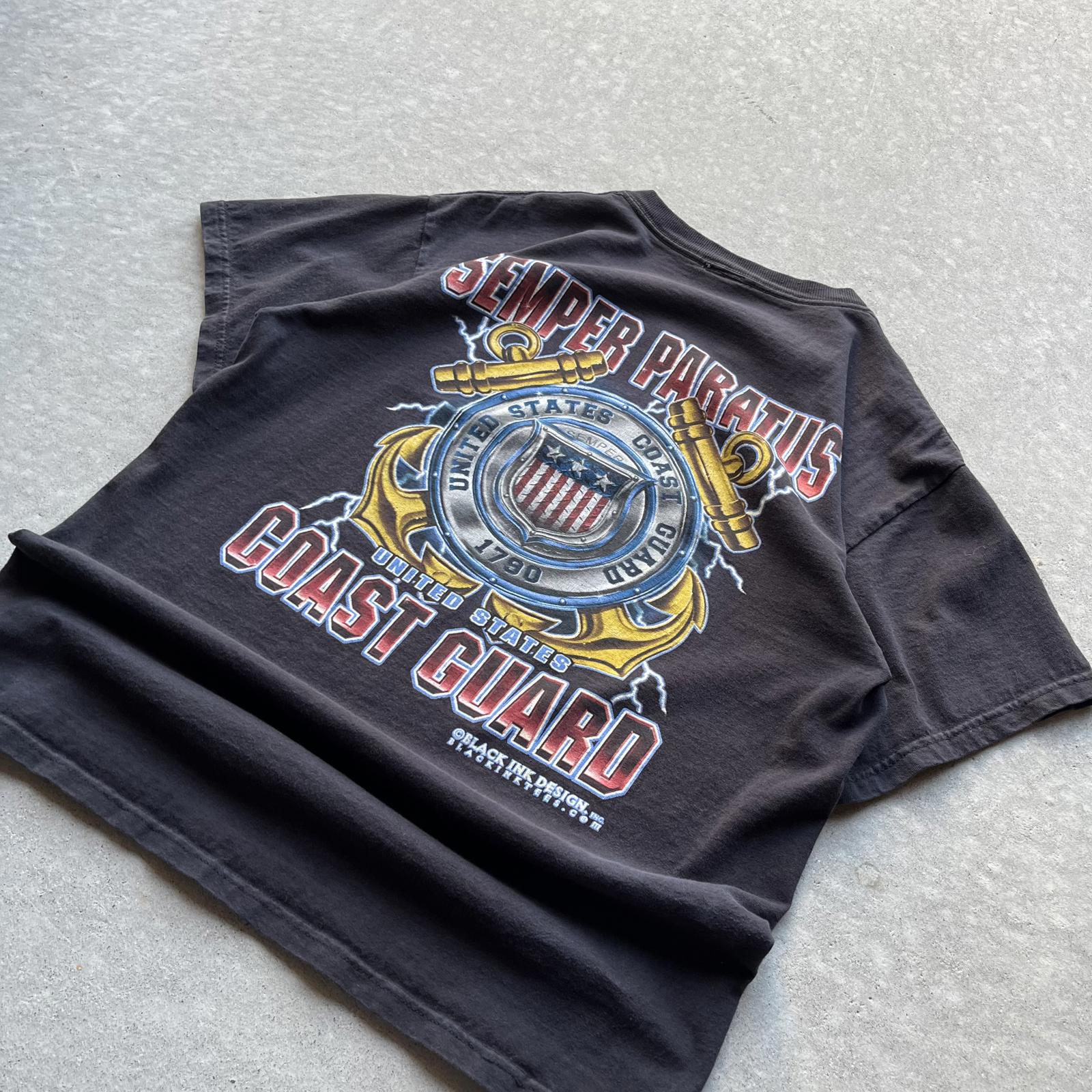 Vintage Y2K USA Coast Guard T-Shirt - Uptwn Vintage