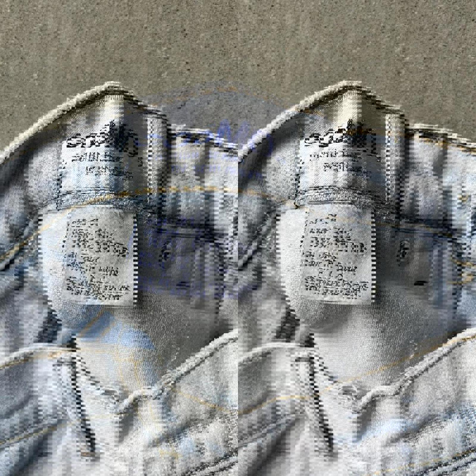 Vintage 90s Slim Fit Cosmo Washed Jeans