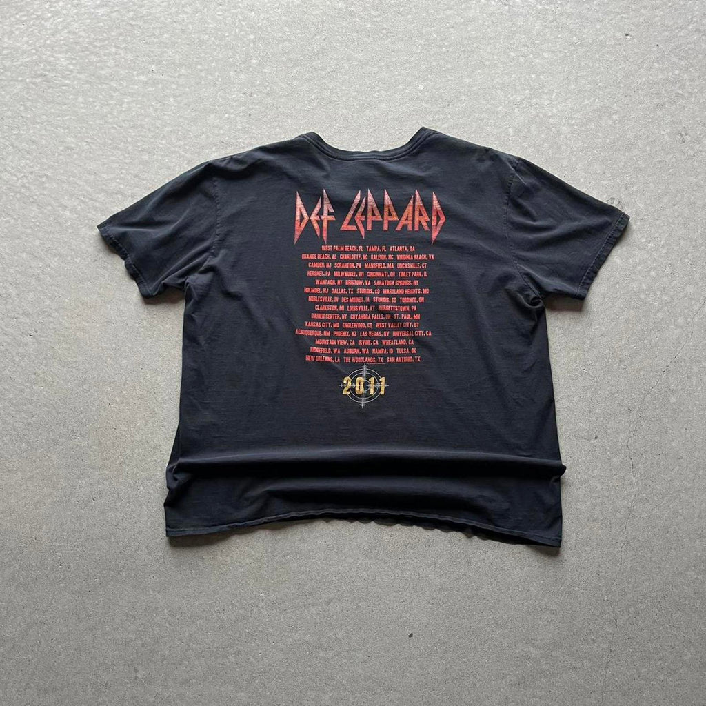 2011 Def Leppard Mirror Ball Tour T-Shirt - Uptwn Vintage