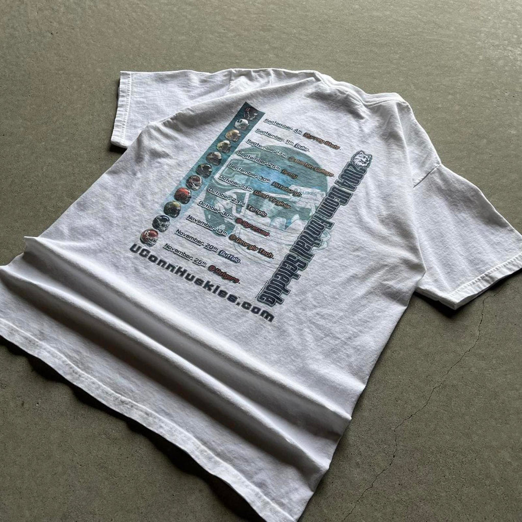 Vintage 2004 UConn Football T-Shirt - Uptwn Vintage