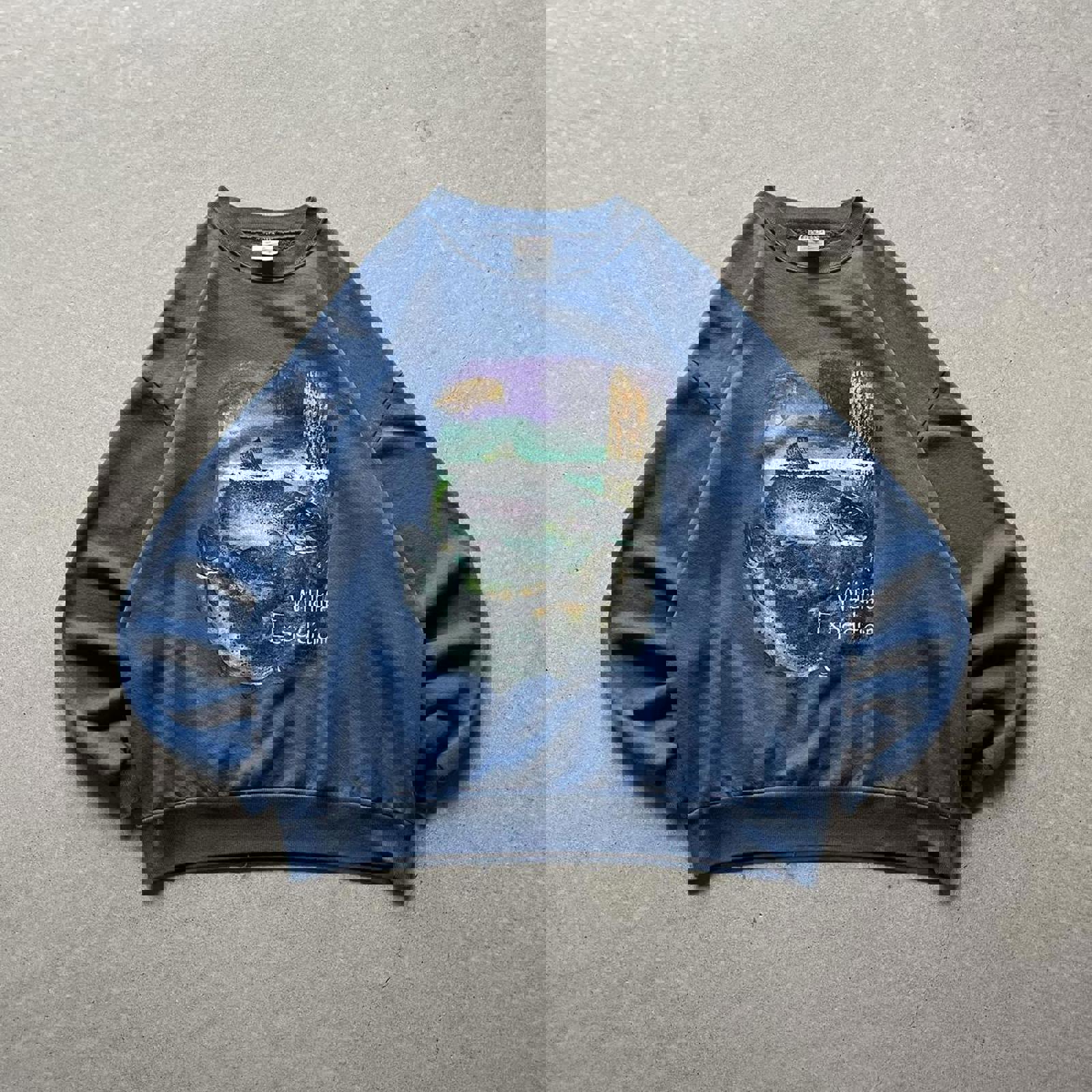 Vintage 90s Navy Wildlife Expedition Crewneck Sweatshirt