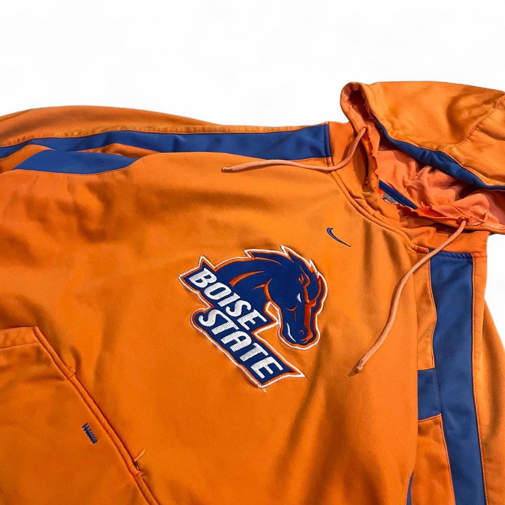 Vintage Y2K Nike Center Swoosh Boise State Hoodie Nike - uptwn vintage - d6085564-24dc-4610-a29e-bc695eac1bc1
