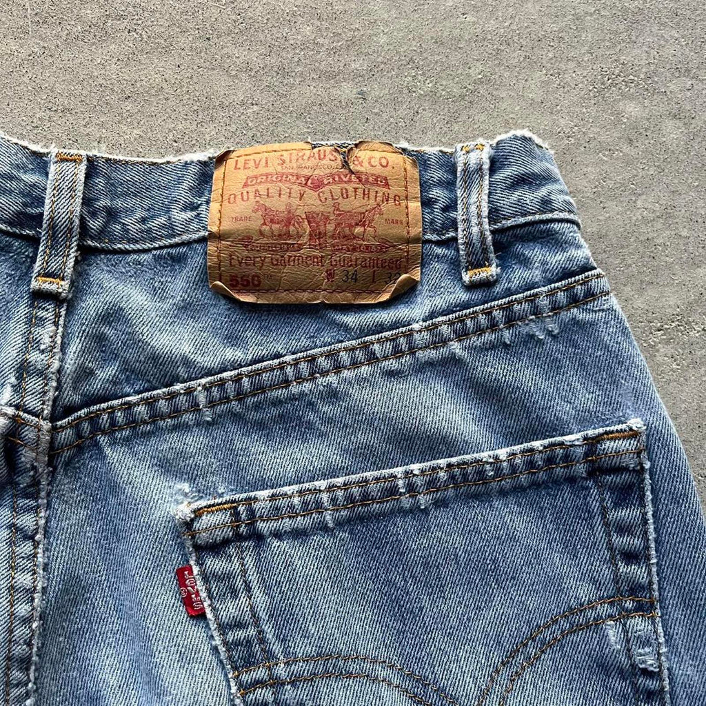 Vintage 2002 Levi’s 505 Denim Jeans - Uptwn Vintage