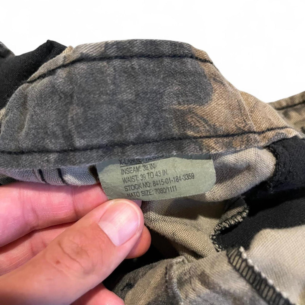 Vintage Baggy Camo Military Cargo Pants American Vintage de0b22cd-ce75-481a-a3fd-2a2b55a62689