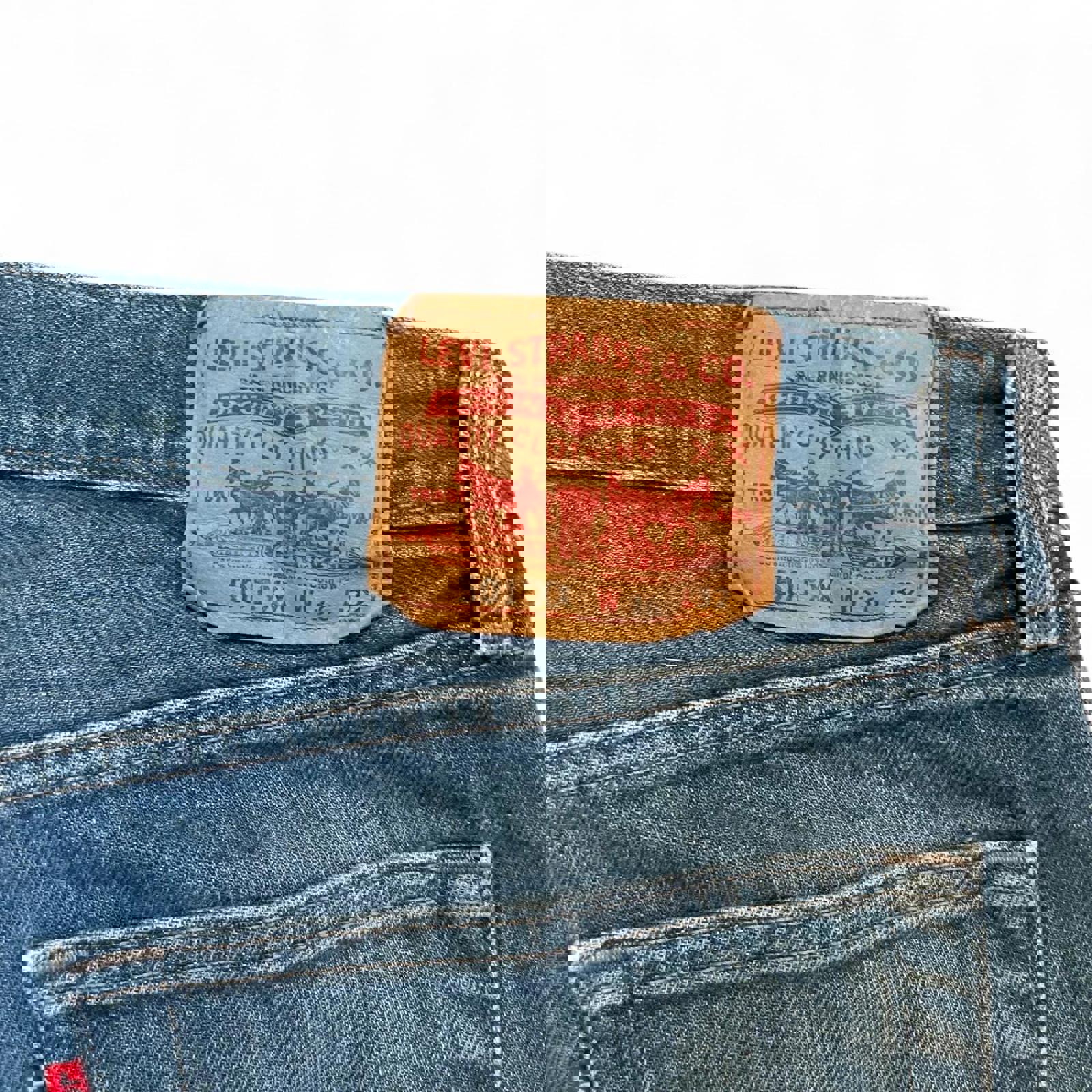 Vintage Y2K Light Wash Levi’s 501 Denim Jeans Levi's e049a7f3-f1ec-434e-aa00-6cf8fcc54804