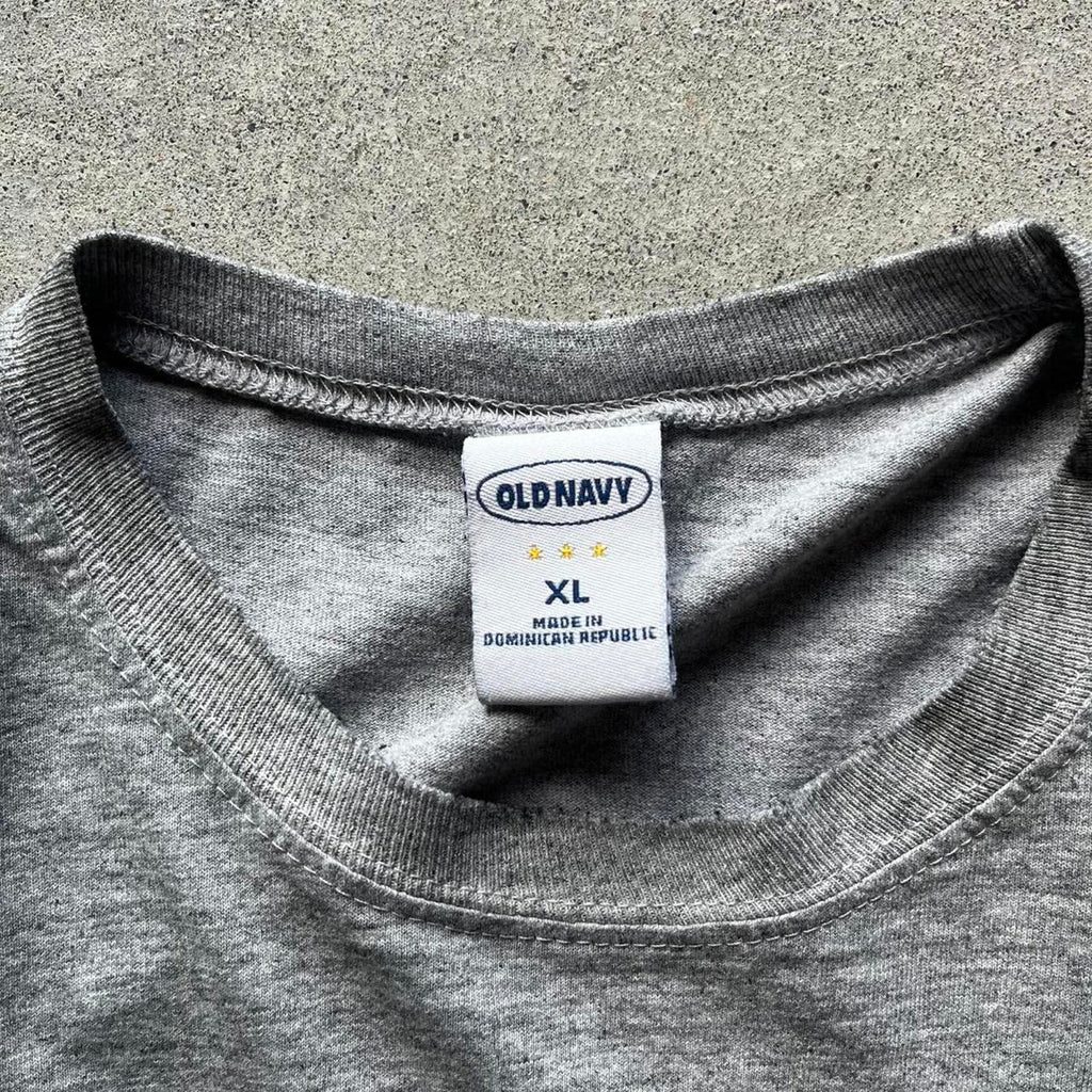 Vintage Clothing Vintage Distressed 2007 Old Navy USA T-Shirt Old Navy - uptwn vintage - f01f389a-85c8-4990-a650-dafa816c2c4e