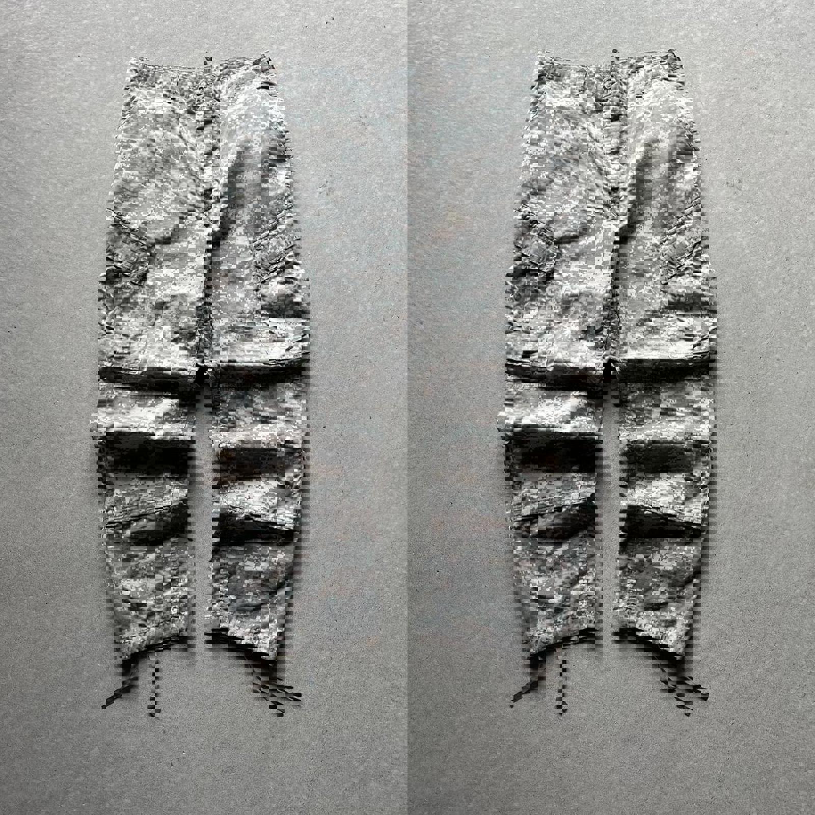 Vintage 90s US Army Camouflage Cargo Pants